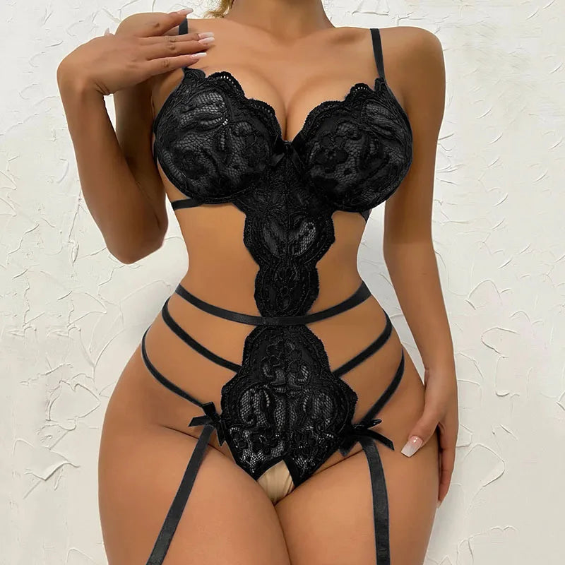 Sexy Lingerie Women Sleepwear Lace Underwear 3pcs Bra Panty Garters Erotic Lingerie Sets Sexy Women's Bra
